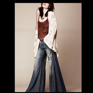 Super Flare Jeans Free People size 28 *